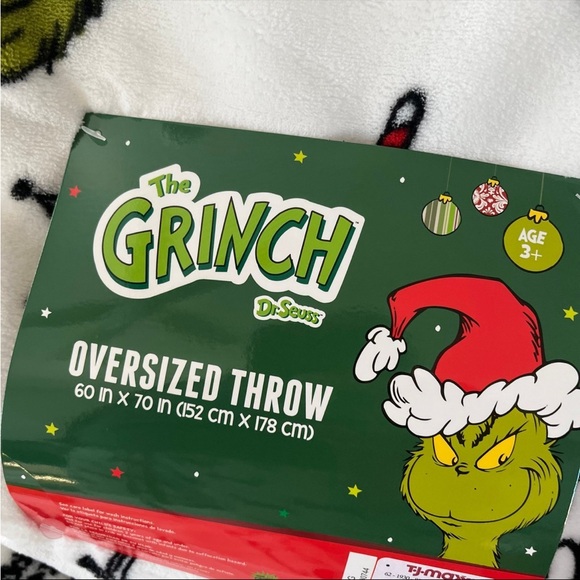 The Grinch Christmas Viral TikTok Oversized Throw 60” x 70” - Picture 3 of 5